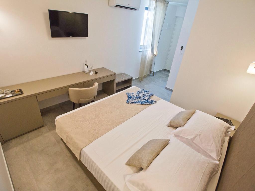 Luxury Rooms Pino Split Eksteriør billede