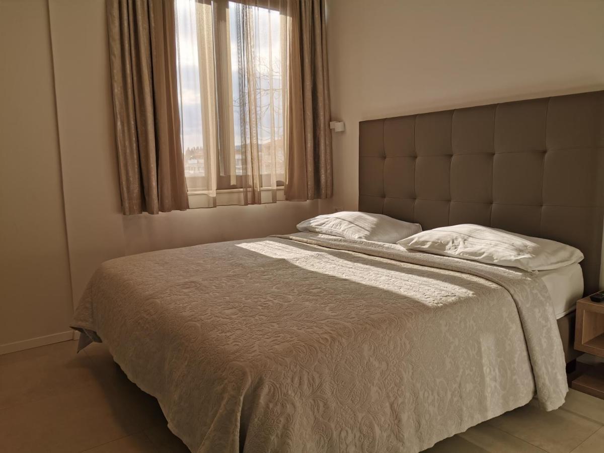 Luxury Rooms Pino Split Eksteriør billede