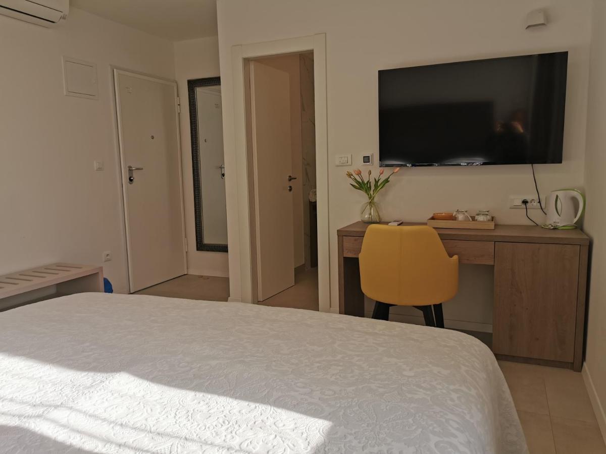 Luxury Rooms Pino Split Eksteriør billede